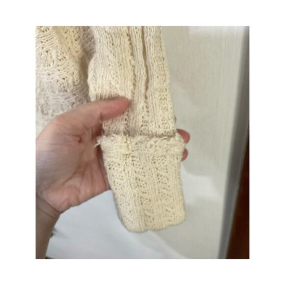 FREE PEOPLE Cream Knit Fringe V-Neck Thiens Hacci Dolman Sleeve Sweater XS - Picture 5 of 7